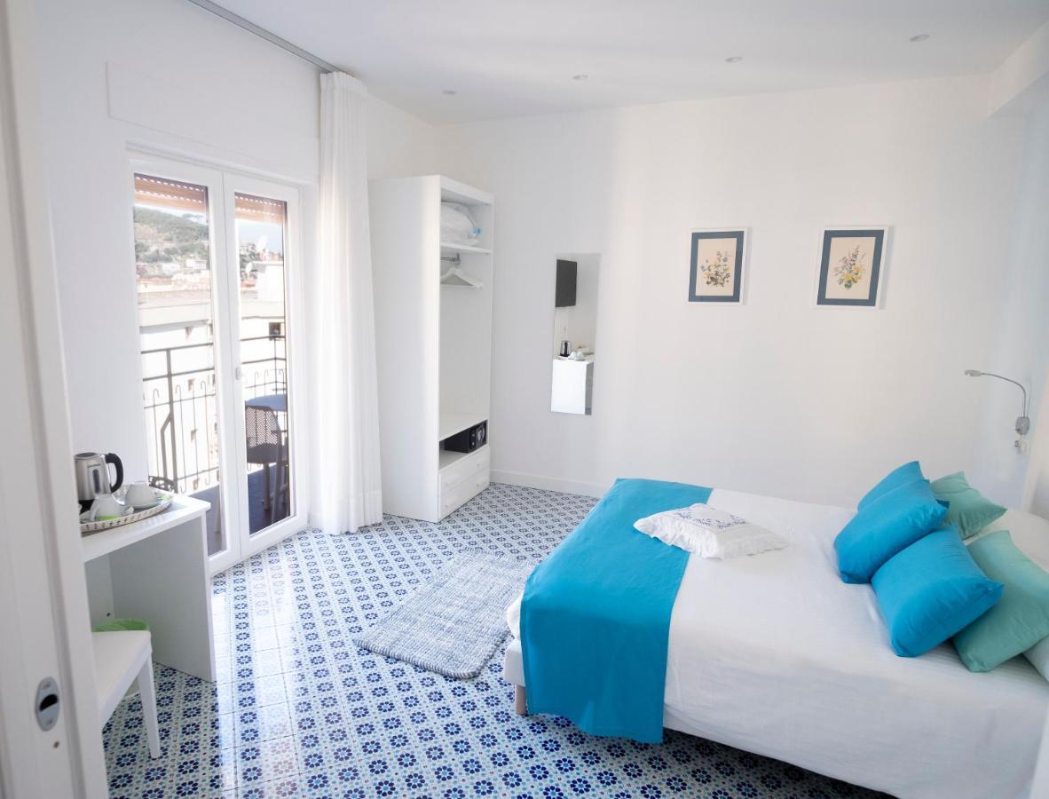 Domus Sole Bed & Breakfast Sorrento Exterior photo